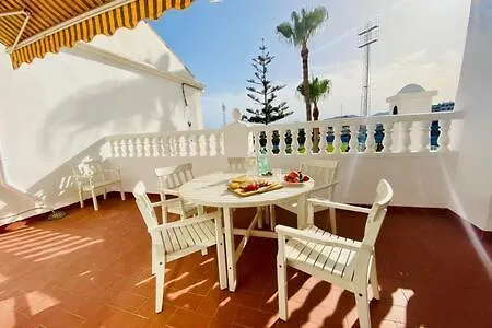 Con Piscina En Rosas De Capistrano شقة *