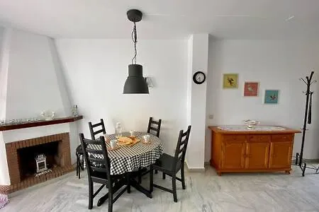 Con Piscina En Rosas De Capistrano